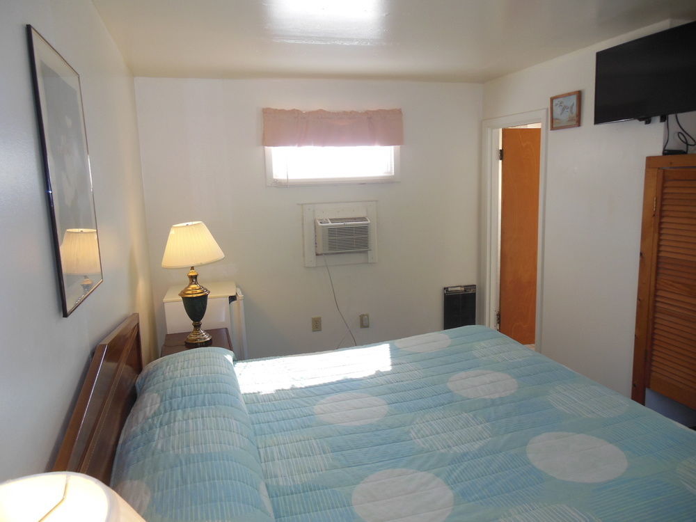 The Coast Motel Westerly Exterior photo